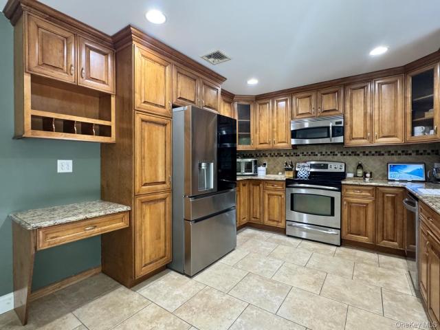 House for sale in Centereach, New York