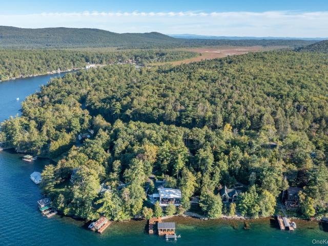 House for sale in Woods Point, Town of Queensbury