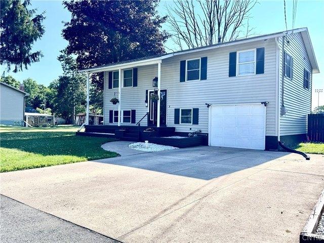 House for sale in Memphis, New York