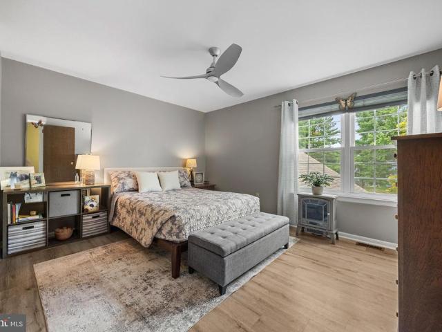 Townhouse for sale in Crosswicks, New Jersey