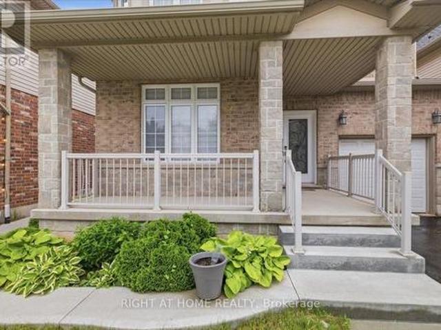 House for sale in Ancaster, Ontario