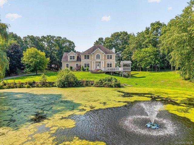 House for sale in Marlboro, New York