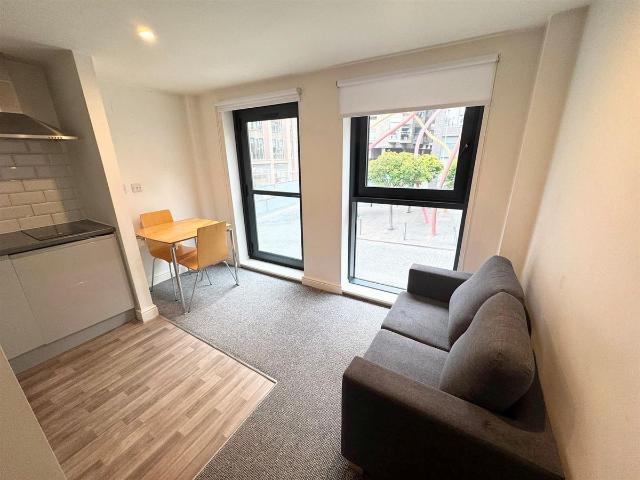 Apartment for rent in Ropewalks, Calderstones