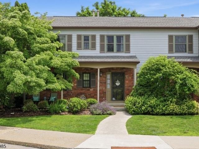 Condo for sale in Allamuchy, New Jersey