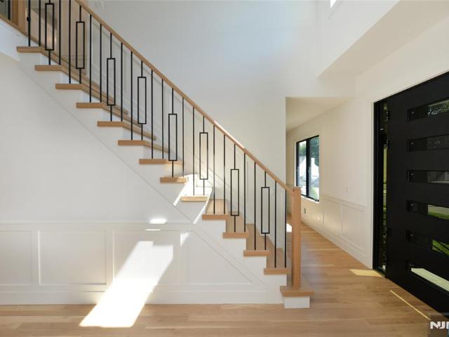House for sale in Fair Lawn, Bergen County