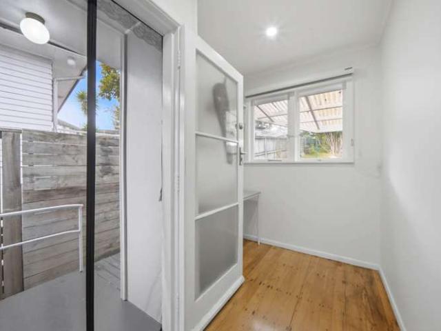 House for sale in Sunnynook