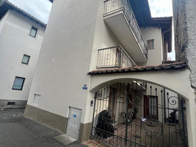 Haus kaufen in Losone, Tessin