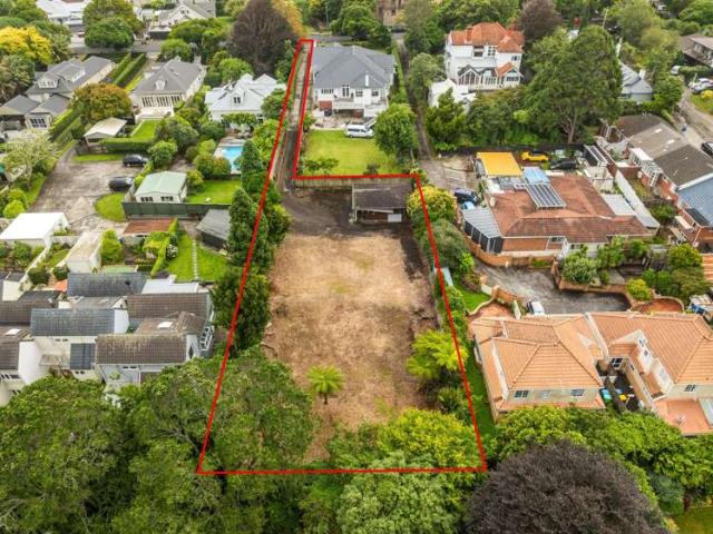 Land for sale in Balmoral