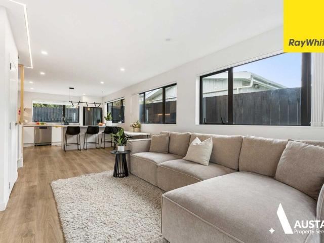 Townhouse for rent in Kelston, Whau