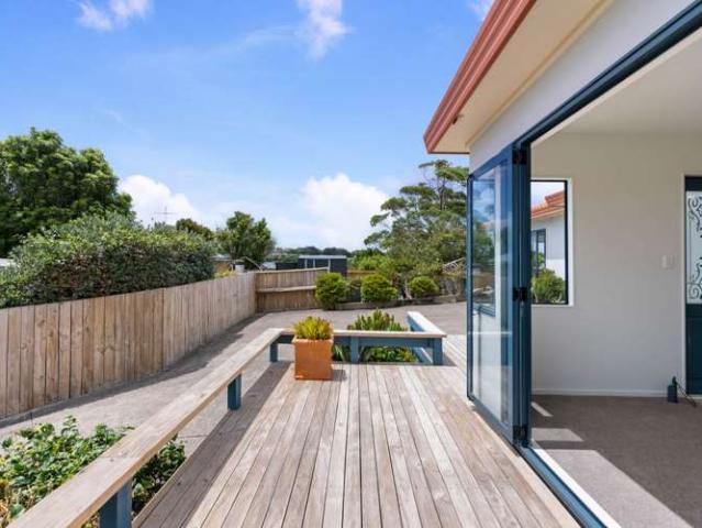 House for sale in Whangaparaoa
