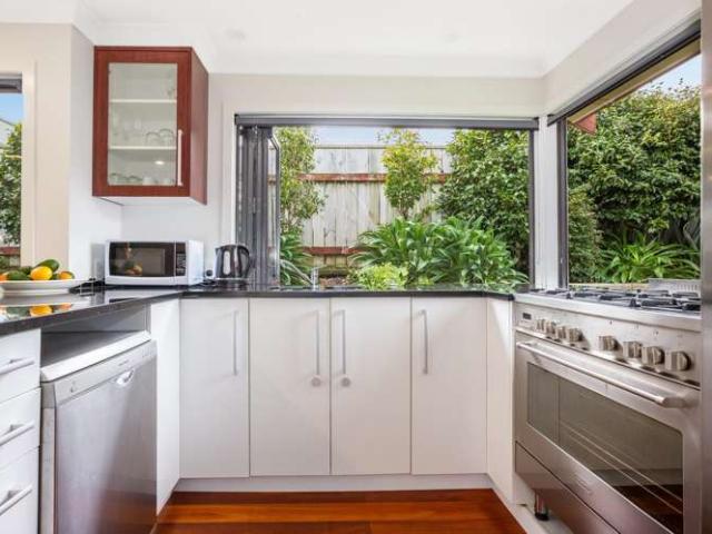 House for sale in Days Bay, Wellington