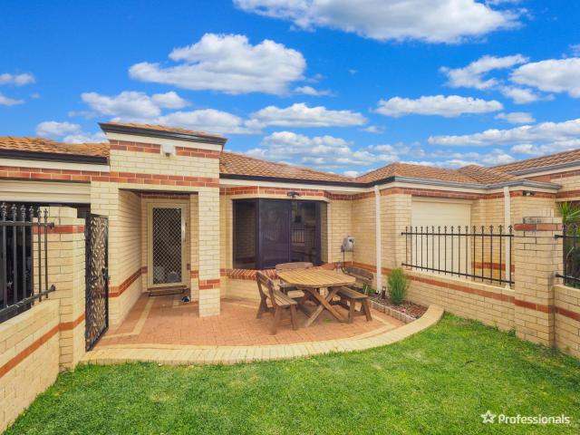 Villa for sale in Stirling, Western Australia
