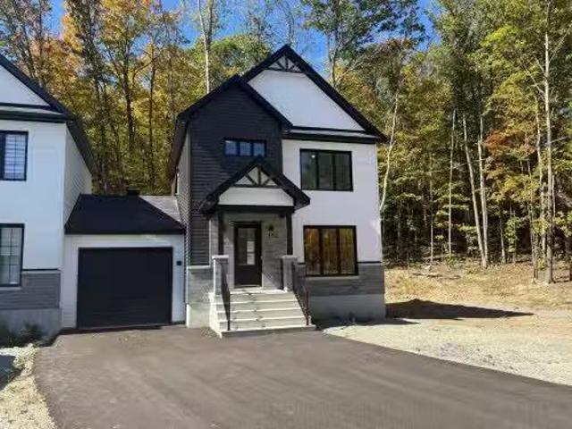 House for sale in Les Collines-de-l'outaouais, Quebec