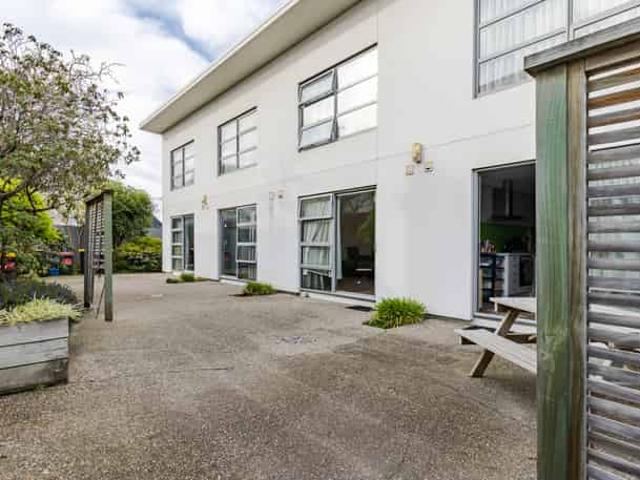 Property for rent in Otakou
