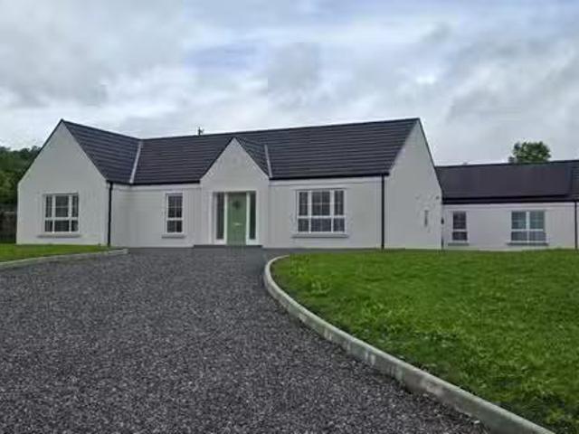 House for sale in Moneygold, Connacht
