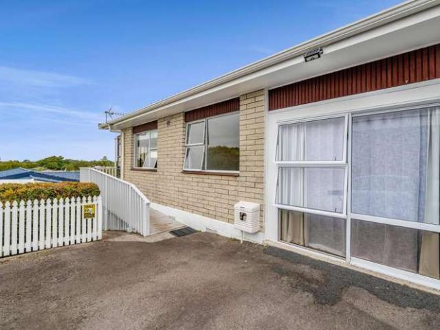 Apartment for sale in Hillsborough, Taranaki