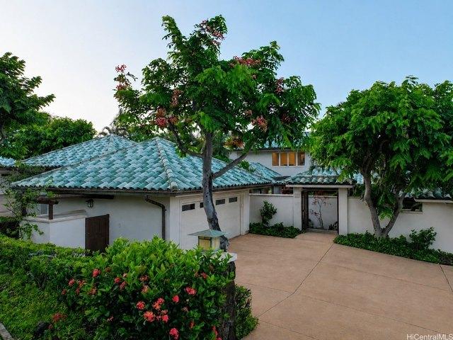 Condo for sale in Lānaʻi City, Maui County