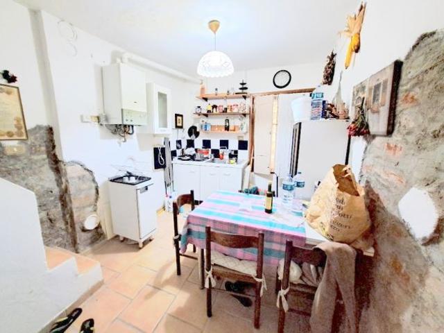 Appartamento in affitto a Palestro, Pavia
