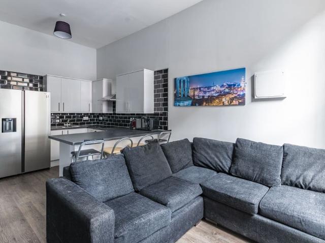 Apartment for rent in Southside, Scotland