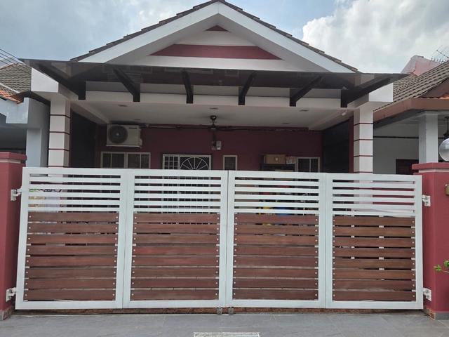 Terraced House for sale in Petaling, Damansara Damai