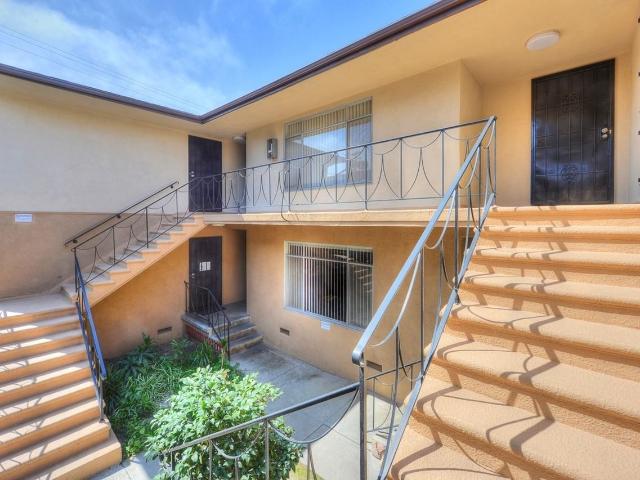 Apartment for rent in Santa Monica, California