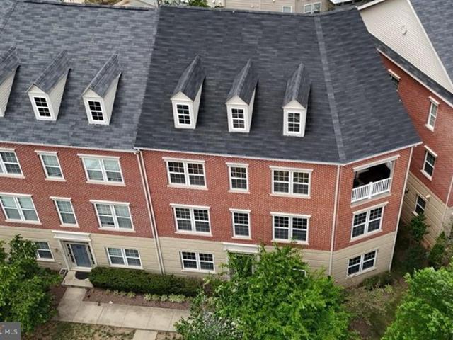 Townhouse for sale in Virginia