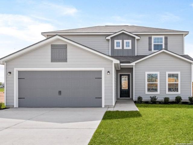 House for sale in Lytle, Texas