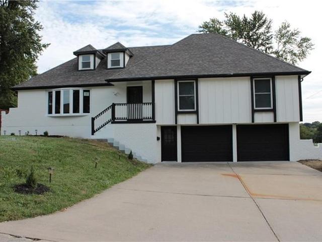 House for sale in Hidden Valley Club, Independence