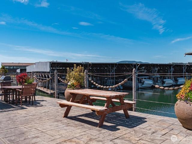 House for sale in Anacortes