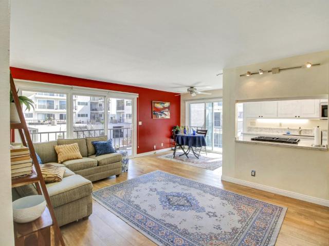 Condo for sale in Hermosa Beach, California