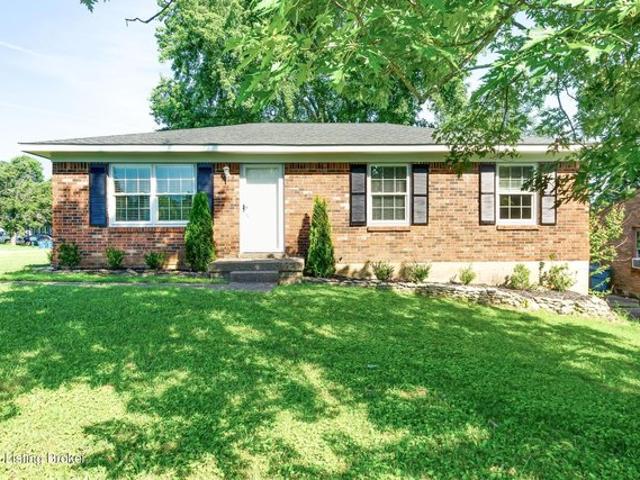 House for sale in La Grange, Kentucky