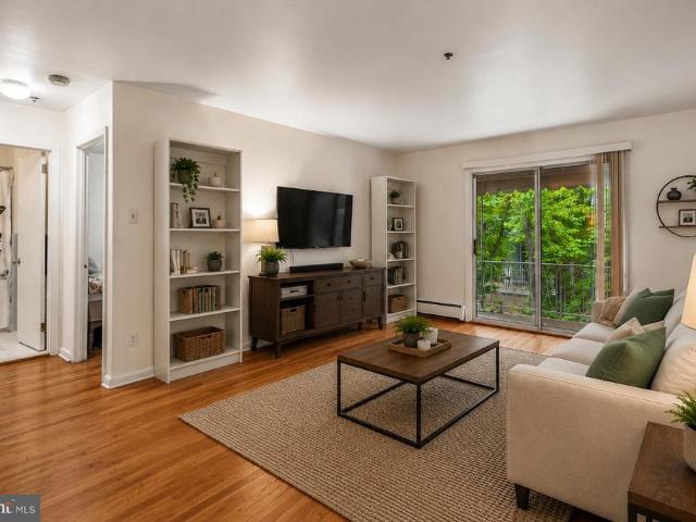 Condo for sale in Wyncote, Pennsylvania