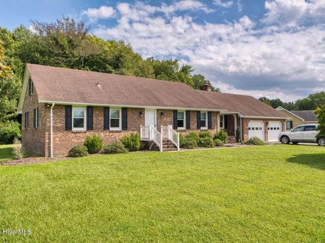 House for sale in Elizabeth City, North Carolina