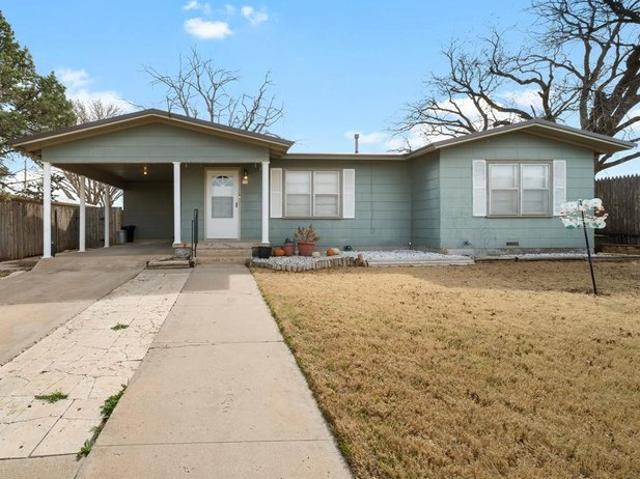 House for sale in Howard, Texas