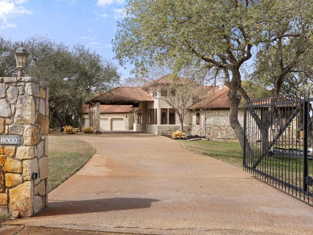 House for sale in Spicewood, Texas