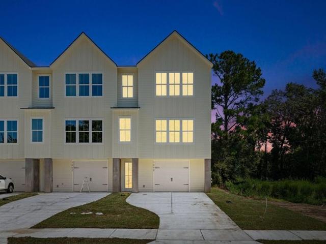 Townhouse for sale in Mount Pleasant, South Carolina