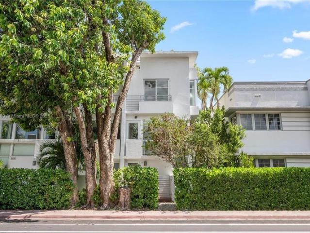 Townhouse for sale in Miami Beach