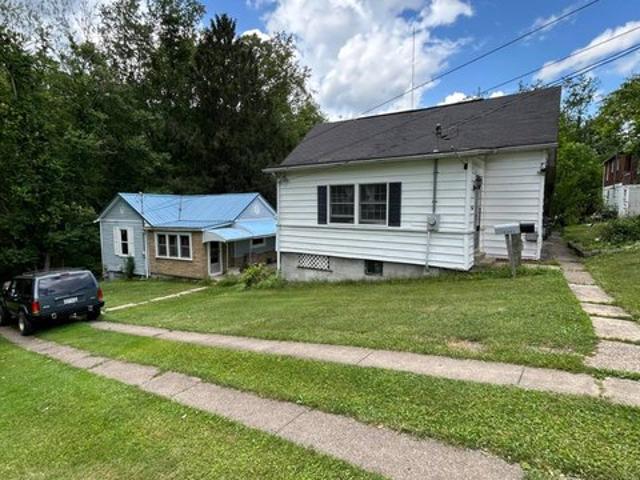 House for sale in Clarksburg, West Virginia