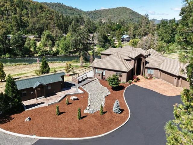 House for sale in Oregonia