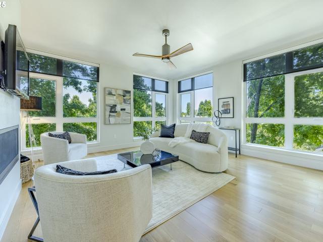 Condo for sale in Eugene
