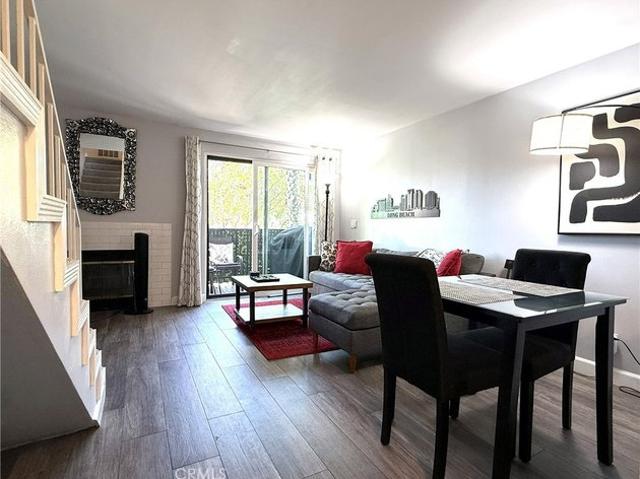 Townhouse for sale in Long Beach, California