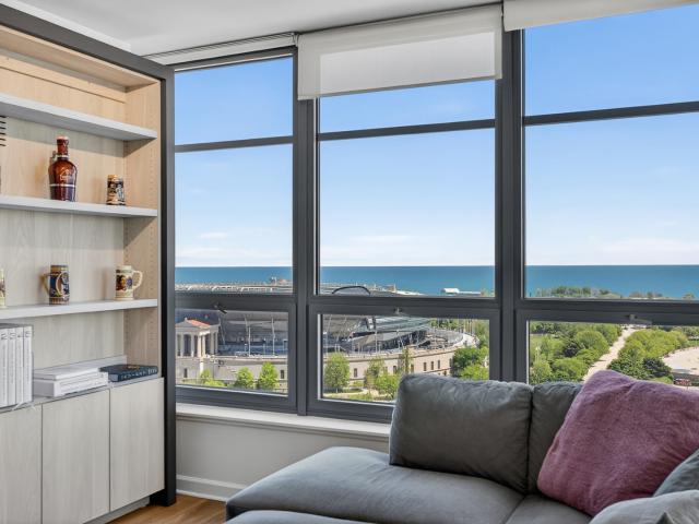 Condo for sale in Chicago Park, Illinois