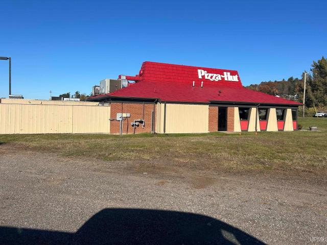 Commercial for sale in Iron Mountain, Michigan