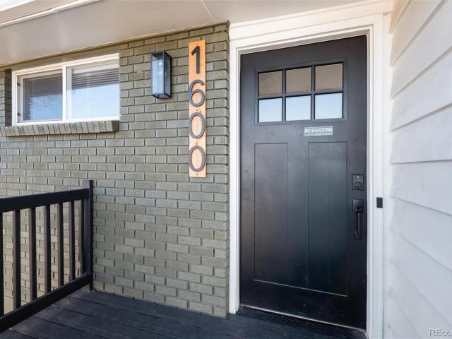 House for sale in Arapahoe, Colorado