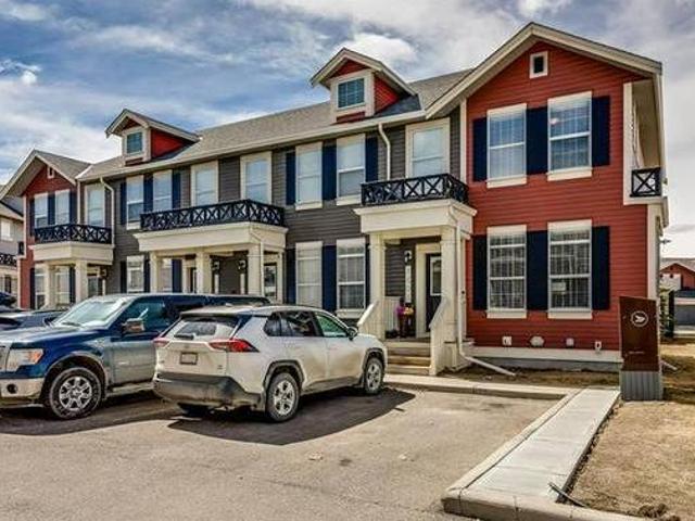 House for sale in Airdrie, Alberta