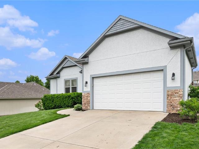 House for sale in Basehor