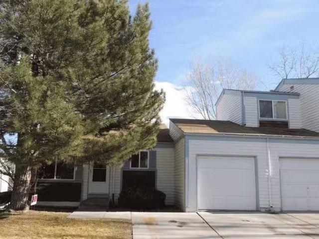 House for rent in Aurora