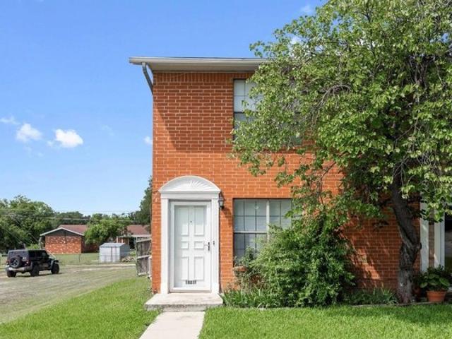 Townhouse for sale in Brownwood, Texas