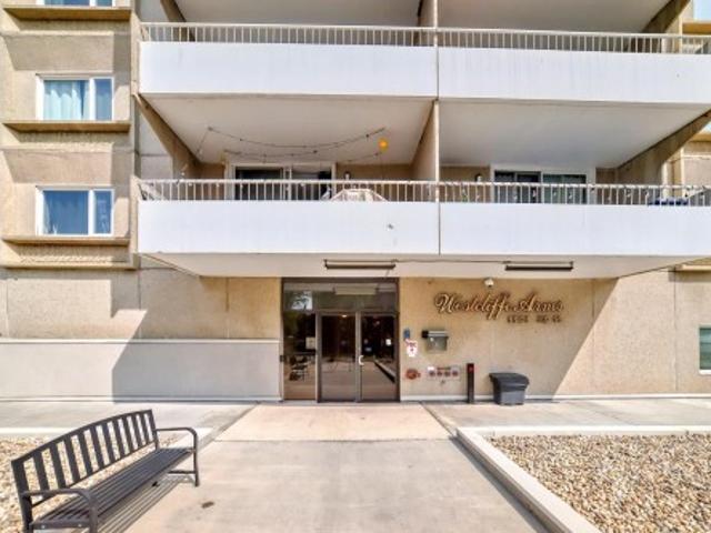 Condo for sale in Wedgewood, Alberta