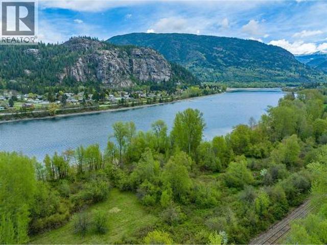 Land for sale in Castlegar, British Columbia
